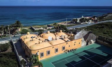 Casa Colonial de 7 Habitaciones en Venta en Isla Mujeres