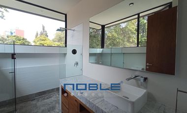 Se Vende Casa en Rincón de Tlacopac, Calzada de la Águilas