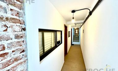 Edificio con departamentos y locales en venta en la zona de los berros