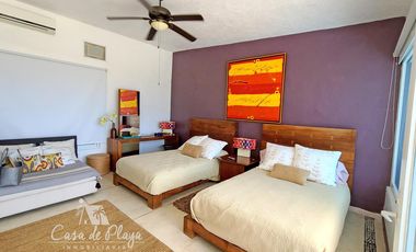 CASA DE LUJO EN VENTA CON VISTA ESPECTACULAR LOMAS DEL MARQUES