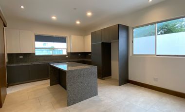 Casa en venta en Laderas Residencial, Monterrey
