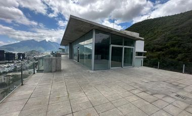 PENTHOUSE EN VENTA EN VALLE ORIENTE