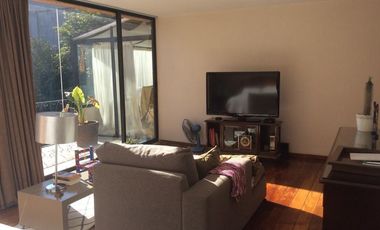 Casa en venta en Bosques de las Lomas para actualizar buena calle