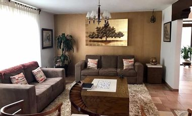 Casa en venta en el exclusivo fraccionamiento Los Encinos