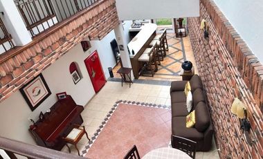Casa en venta en el exclusivo fraccionamiento Los Encinos