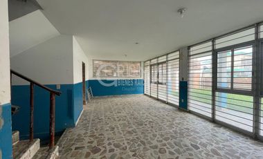 LOCAL RENTA CLAVIJERO, CENTRO
