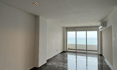TORRE AURUM, Departamento en RENTA con vista al mar, 2 recamaras