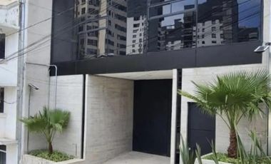 En renta nuevo edificio comercial en Bosques de las Lomas