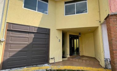 Casa en condominio en  Privada de Pino, Casa Blanca, Metepec