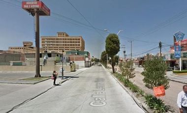 Terreno Comercial en Venta o Renta en esquina en Metepec zona dorada