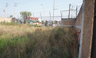 Terreno Comercial en Venta o Renta en esquina en Metepec zona dorada