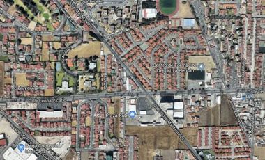 Terreno Comercial en Venta o Renta en esquina en Metepec zona dorada