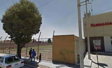 Terreno Comercial en Venta o Renta en esquina en Metepec zona dorada