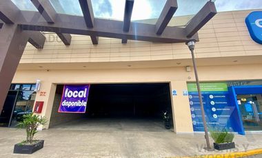 RENTA DE LOCAL COMERCIAL EN AV. TECNOLOGICO PLAZA AZCAMIL