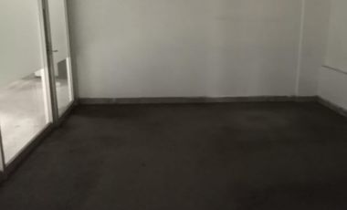Oficina en renta en el Centro de Toluca, a una cuadra de los Portales