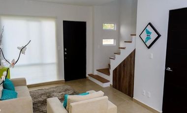 venta casa con alberca y club de playa.