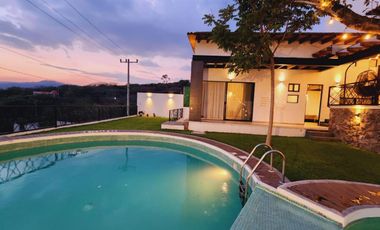 VENTA DE CASA EN PRIVADA DALIAS II EN RANCHO SAN DIEGO IXTAPAN DE LA SAL
