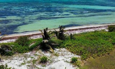 Terreno en Venta segunda linea de mar en Mahahual Entrega Inmediata