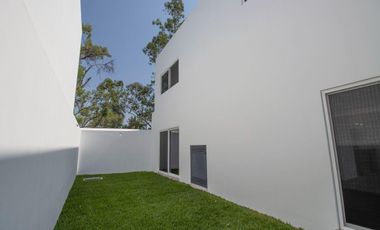 CASA EN VENTA CON ALBERCA