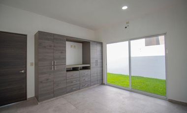 CASA EN VENTA CON ALBERCA
