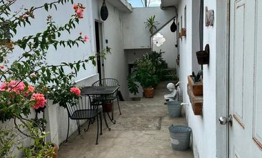Casa en venta con cinco unidades en Costa de Oro