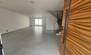 Casa Nueva en Venta Cacalomacan