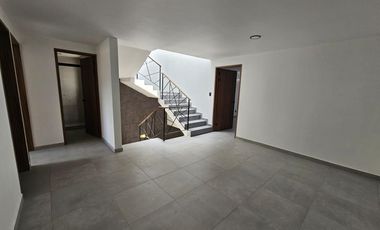 Casa Nueva en Venta Cacalomacan