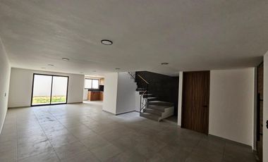 Casa Nueva en Venta Cacalomacan