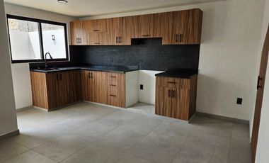 Casa Nueva en Venta Cacalomacan