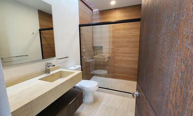 Casa en Venta  Altozano Fraccionamiento privado