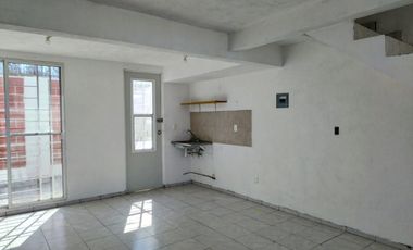 Casa En Venta En Albereda Residencial