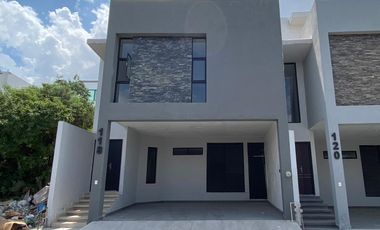 Casa en venta en Cumbres Elite Premier, privada Pirineos