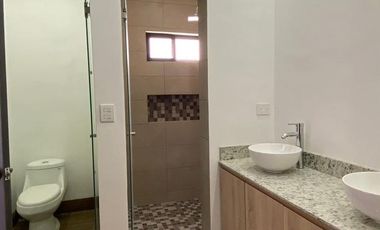 Casa en venta en Cumbres Elite Premier, privada Pirineos