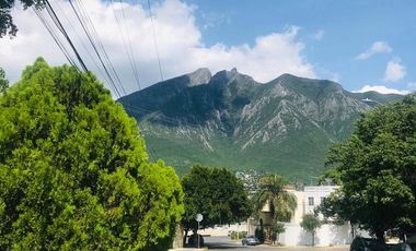 CASA EN VENTA EN COL. LAS TORRES  MONTERREY  N L  $8,500,000