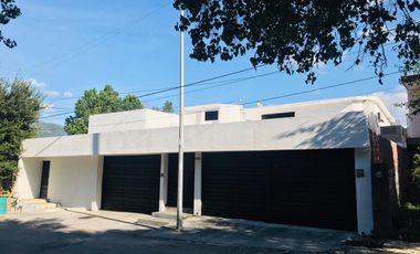 CASA EN VENTA EN COL. LAS TORRES  MONTERREY  N L  $8,500,000