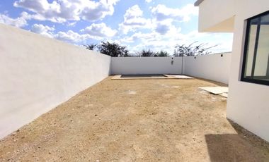 Casa en Praderas de mayab, 3 Rec. y alberca