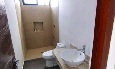 Casa en Praderas de mayab, 3 Rec. y alberca