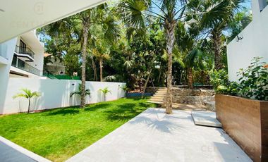 Estupenda casa en venta en Playacar, Playa del Carmen P3259