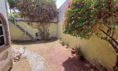 Casa en venta para remodelacion cercana a Plaza del Sol
