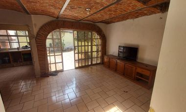 Casa en venta para remodelacion cercana a Plaza del Sol