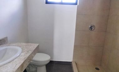 Venta de Casa con Piscina en Privada con Amenidades, Zona Norte de Mérida