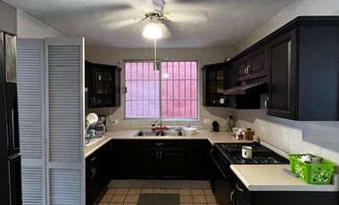 Casa en Venta en Bosques del Contry, Guadalupe, Nuevo León
