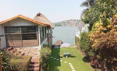Casa en Pueblo Tequesquitengo
