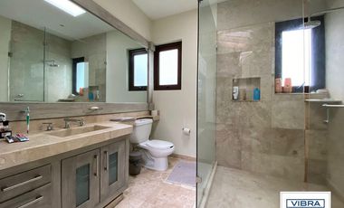 Magnífica residencia de lujo en Rancho San Francisco.