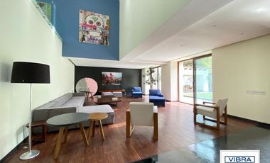 Magnífica residencia de lujo en Rancho San Francisco.