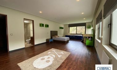 Magnífica residencia de lujo en Rancho San Francisco.