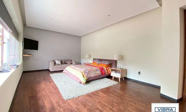 Magnífica residencia de lujo en Rancho San Francisco.