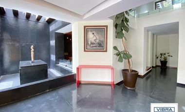 Magnífica residencia de lujo en Rancho San Francisco.