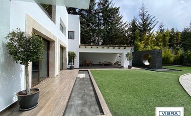 Magnífica residencia de lujo en Rancho San Francisco.