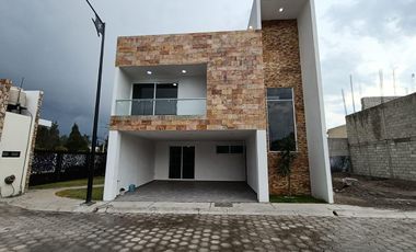 Preventa de casa residencial con tres recamaras en Tetla, Tlaxcala.
